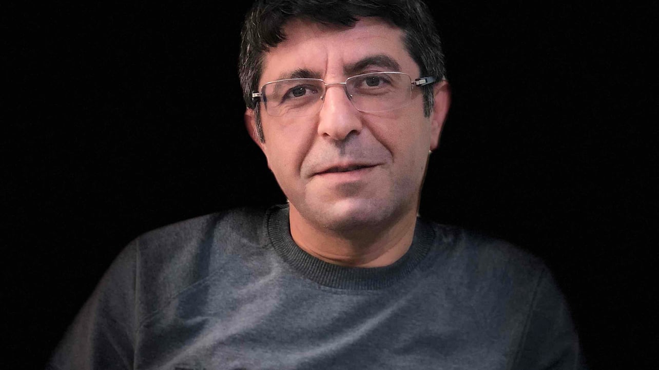 Taylan  (deremo44) Farcaster social identity (Fname handle) PFP