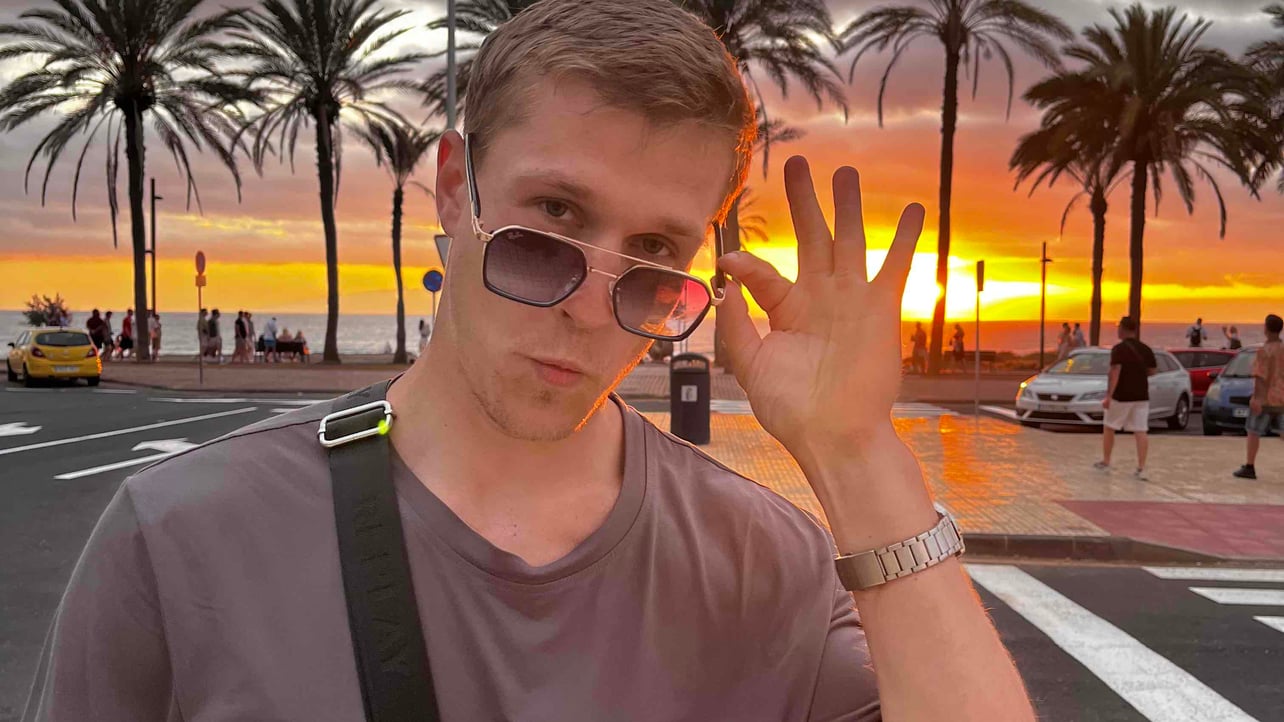 Dmytro (dimidrol19) Farcaster social identity (Fname handle) PFP