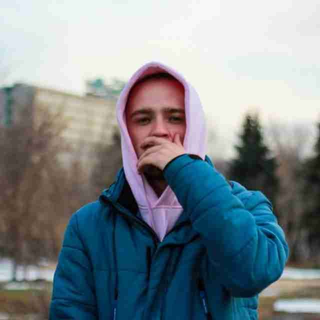 alex (heyonetwo) Farcaster social identity (Fname handle) PFP