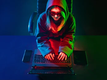 r0m Farcaster social identity (Fname handle) PFP