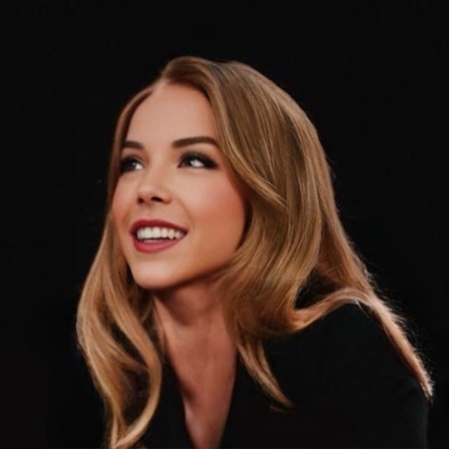 Mia pfp