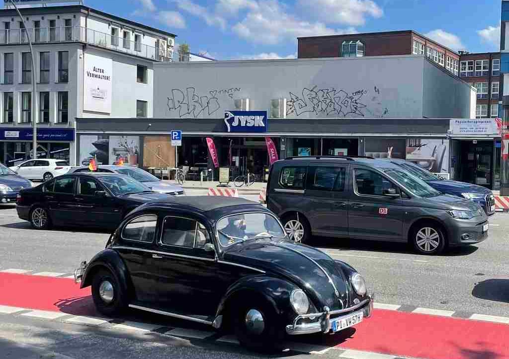 Solveig Rudolph-Drubin (trommlermirja) Farcaster social identity (Fname handle) PFP