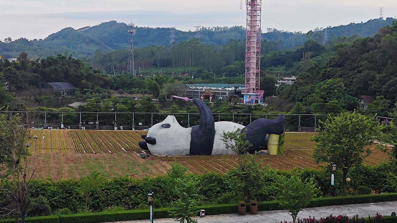 christopherelsie.base.eth Basenames (.base.eth domains) based on ENS PFP