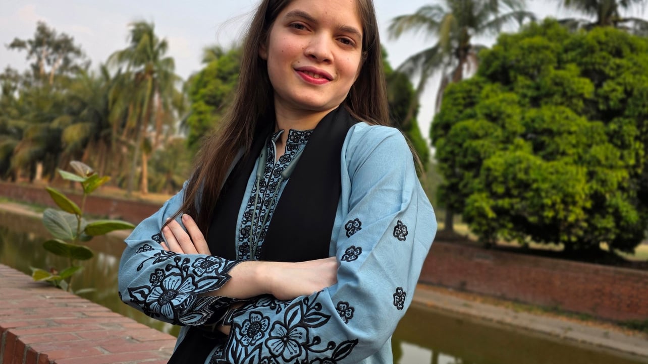 Keya Moni pfp