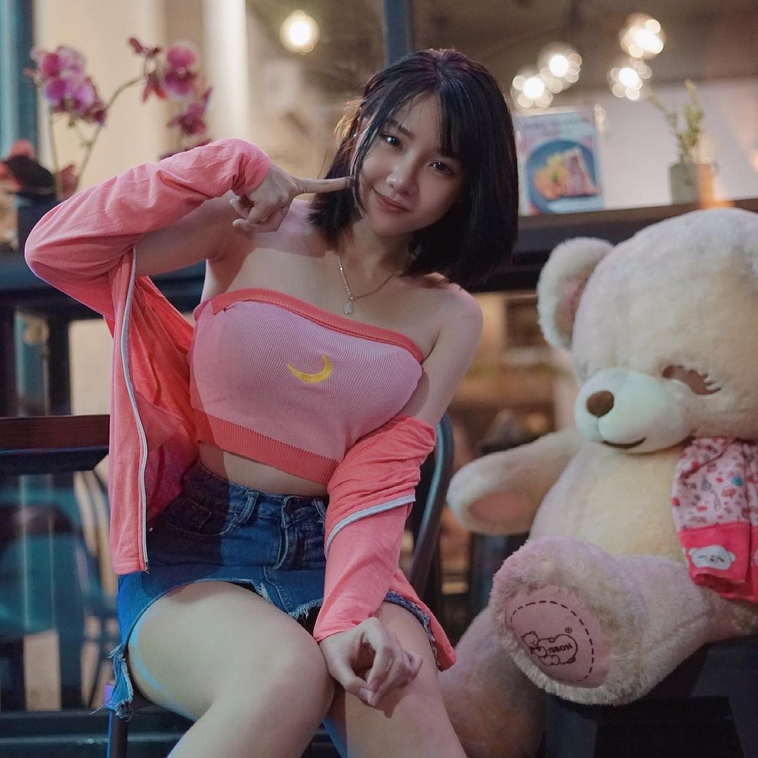 adjkdkhe.lens Lens social identity (.lens handle) PFP