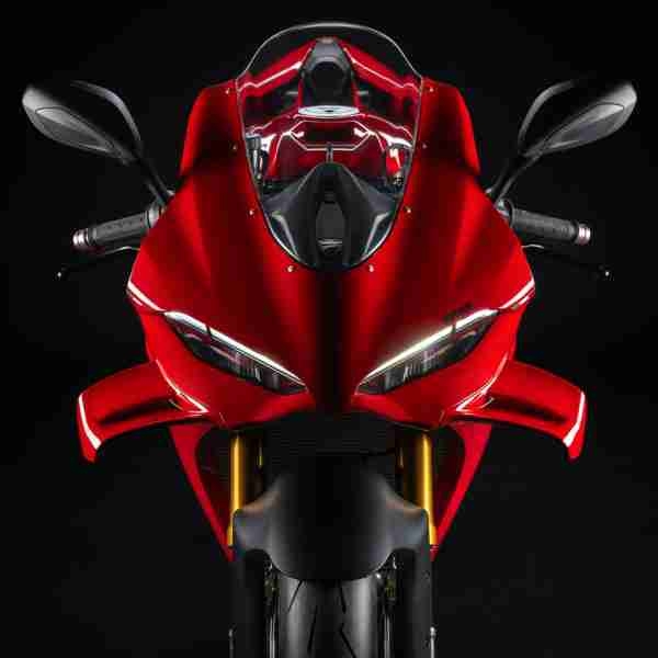 Ducati Panigale V4 pfp