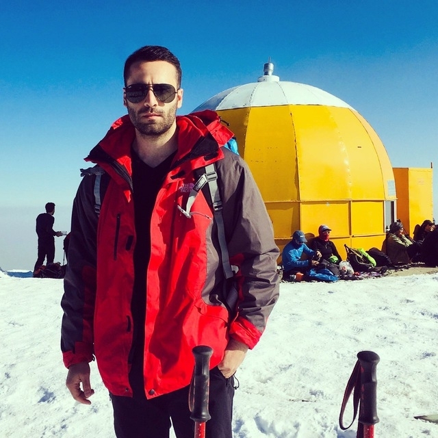 omidgharaee.base.eth Basenames (.base.eth domains) based on ENS PFP