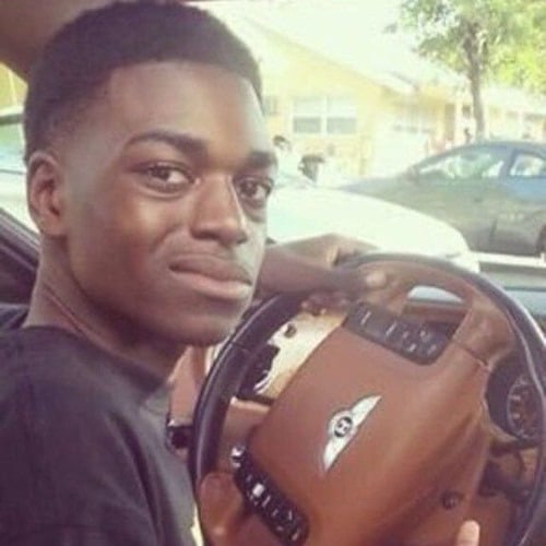 N (rztmeme) Farcaster social identity (Fname handle) PFP