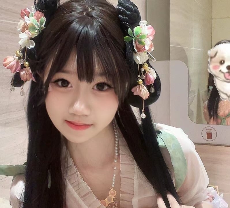 琳琳杨 (yanglinlin) Farcaster social identity (Fname handle) PFP