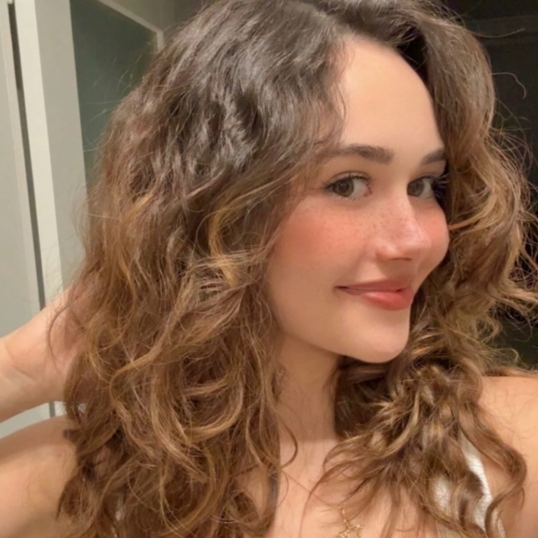 sara pfp