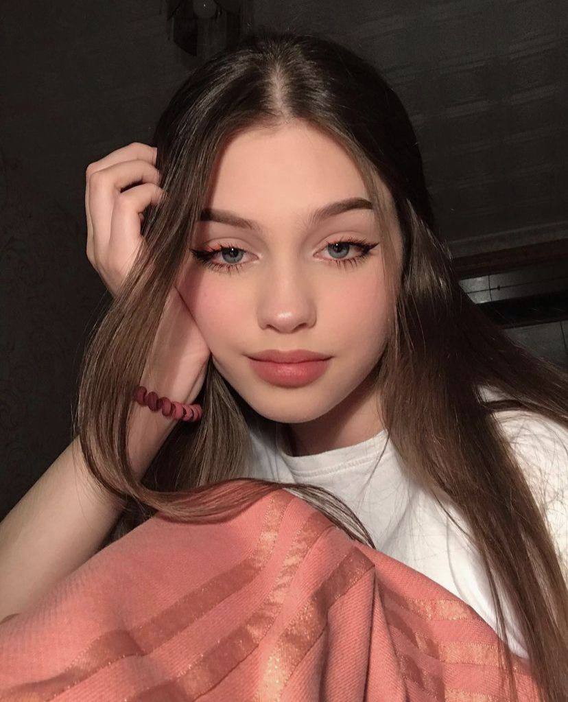 Ella Wright pfp