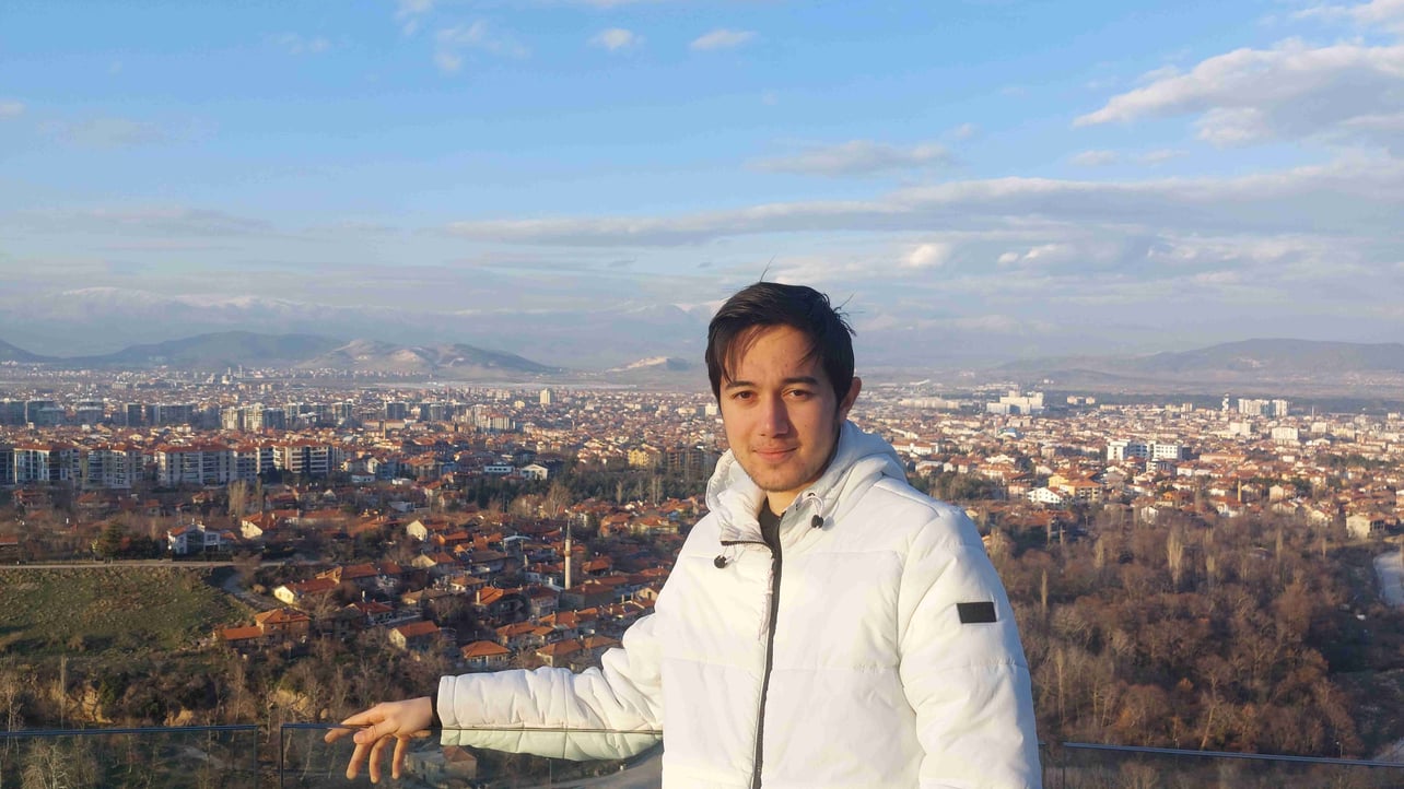 Bekir (bekirkocaturk03) Farcaster social identity (Fname handle) PFP