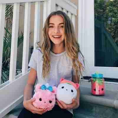 CarterRoberts(follow back) pfp