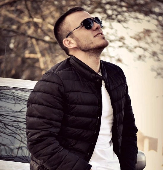 Artem pfp