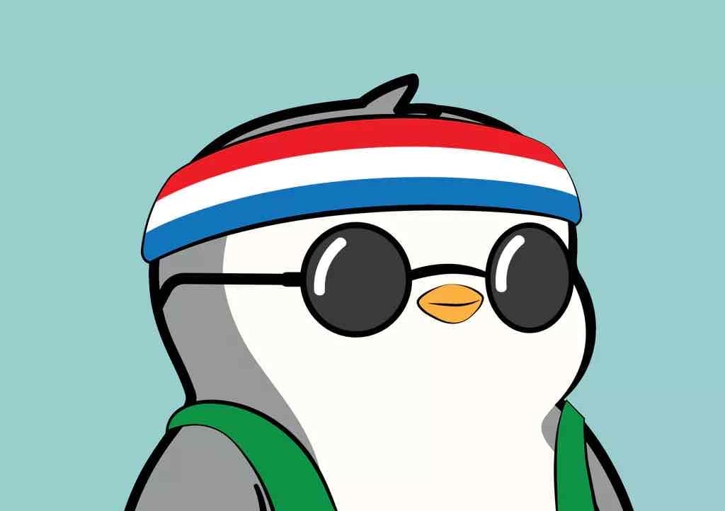 Crazzy☄ (lucasleeone) Farcaster social identity (Fname handle) PFP