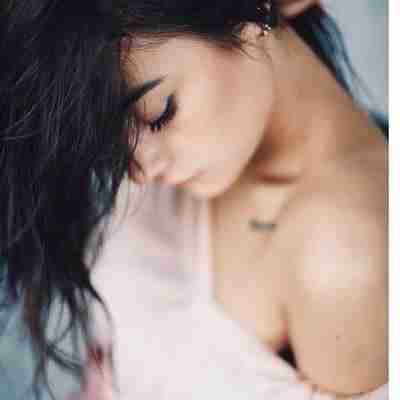 Molly Turner (mollynully) Farcaster social identity (Fname handle) PFP