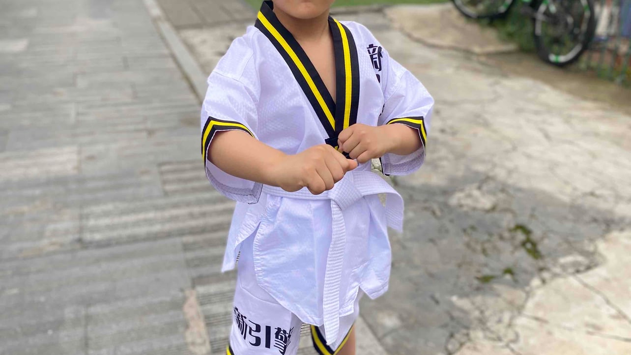 ll0veu (bingg0.lens) Lens social identity (.lens handle) PFP