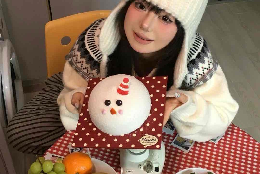 Katybarbie (ujlo) Farcaster social identity (Fname handle) PFP