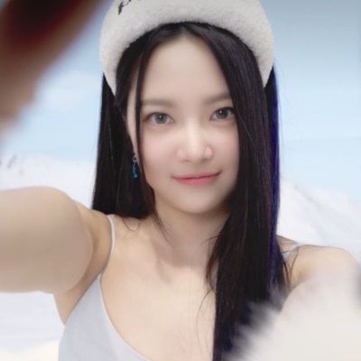 S Y A H pfp