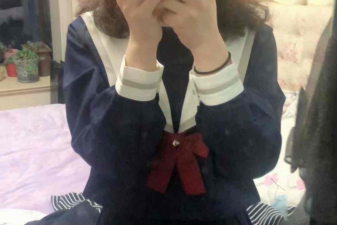 小琪琪 pfp