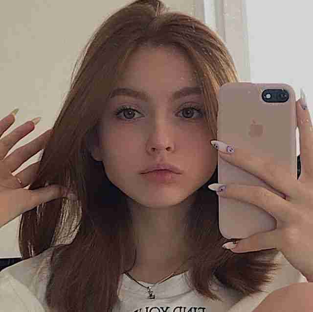 Elizabeth (Betty) pfp
