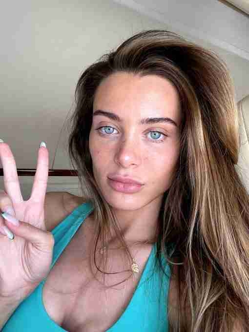 Bella pfp