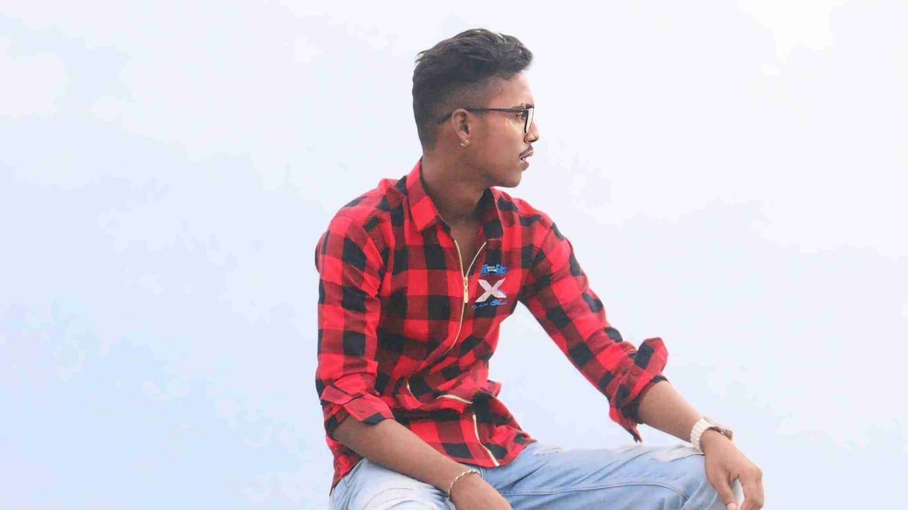 Badhon Mojumder pfp