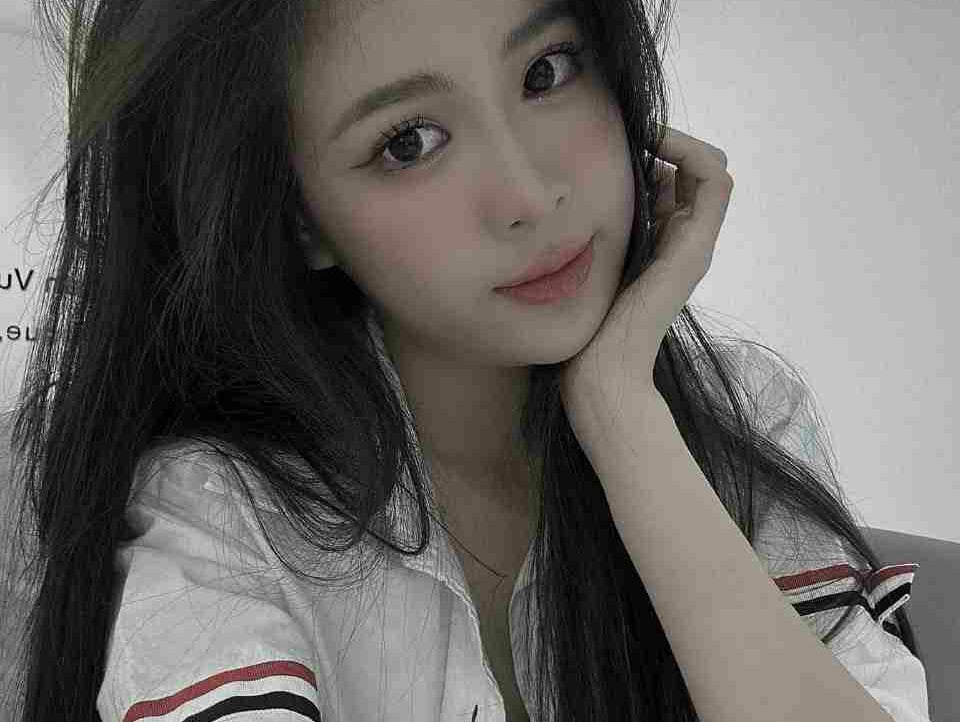 Meggie Liu (meggieliu99) Farcaster social identity (Fname handle) PFP