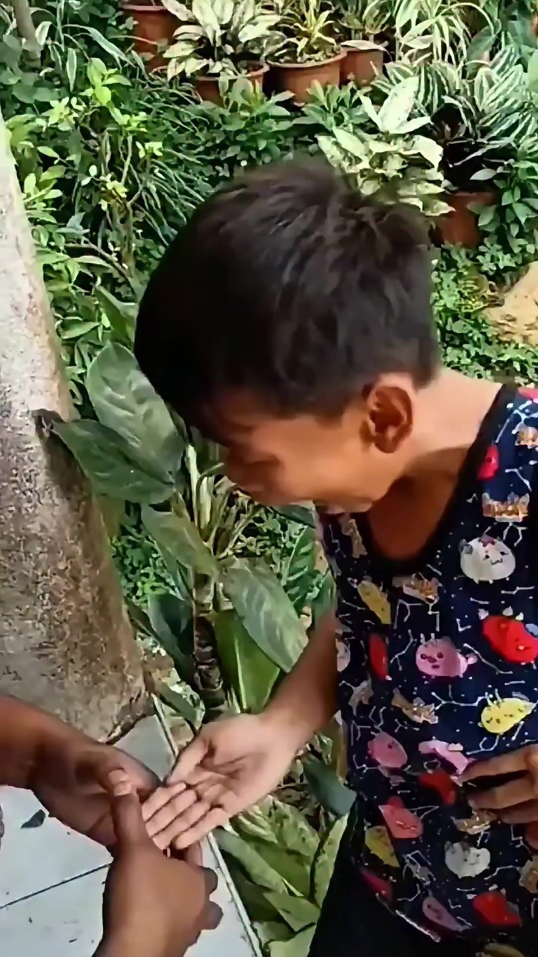 Cast video