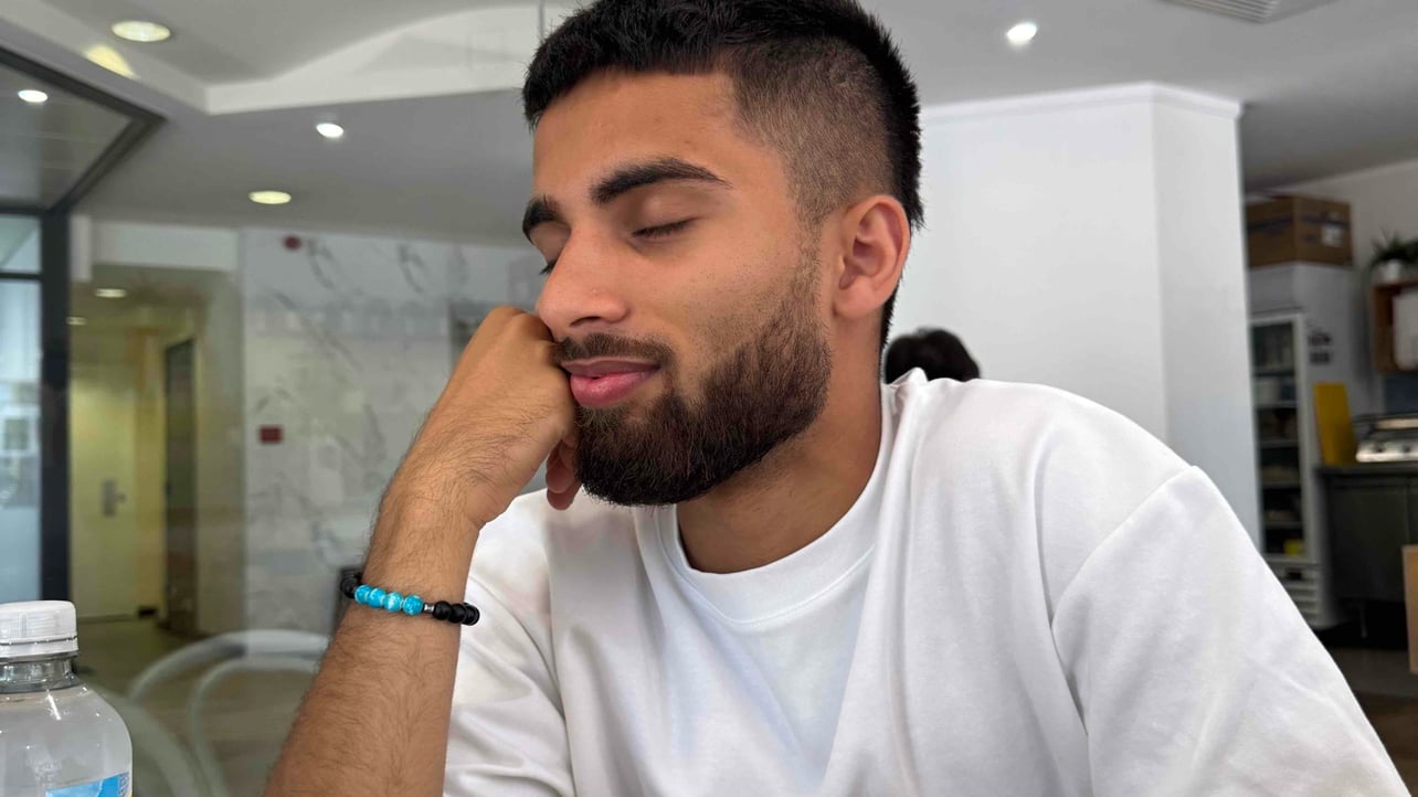 Naqibyy (naqibyyy) Farcaster social identity (Fname handle) PFP