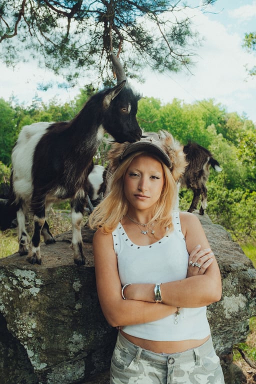 Jalda Releases the EP 'BLOND' – Hyperpop Sensitivity and Hymnal Boldness in September 2026