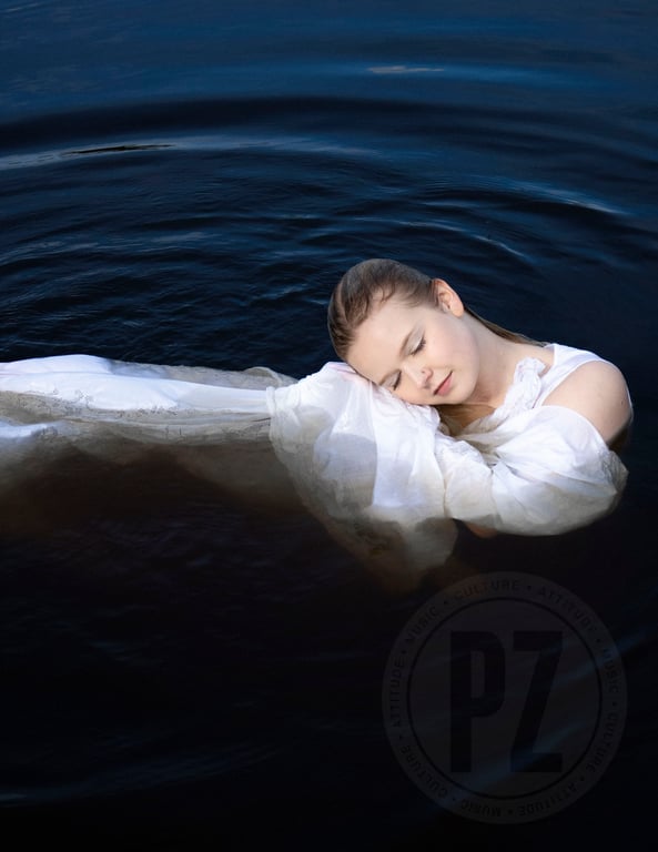 Helmi Marleena's Debut Album 'Pilasit vuodet, pilasit biisit' Cements Her Position as a Unique Finnish Voice