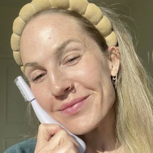 Courtney H using the SonicSmooth Pro+
