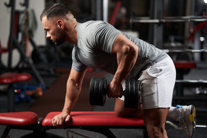 Lat lifts online with dumbbells