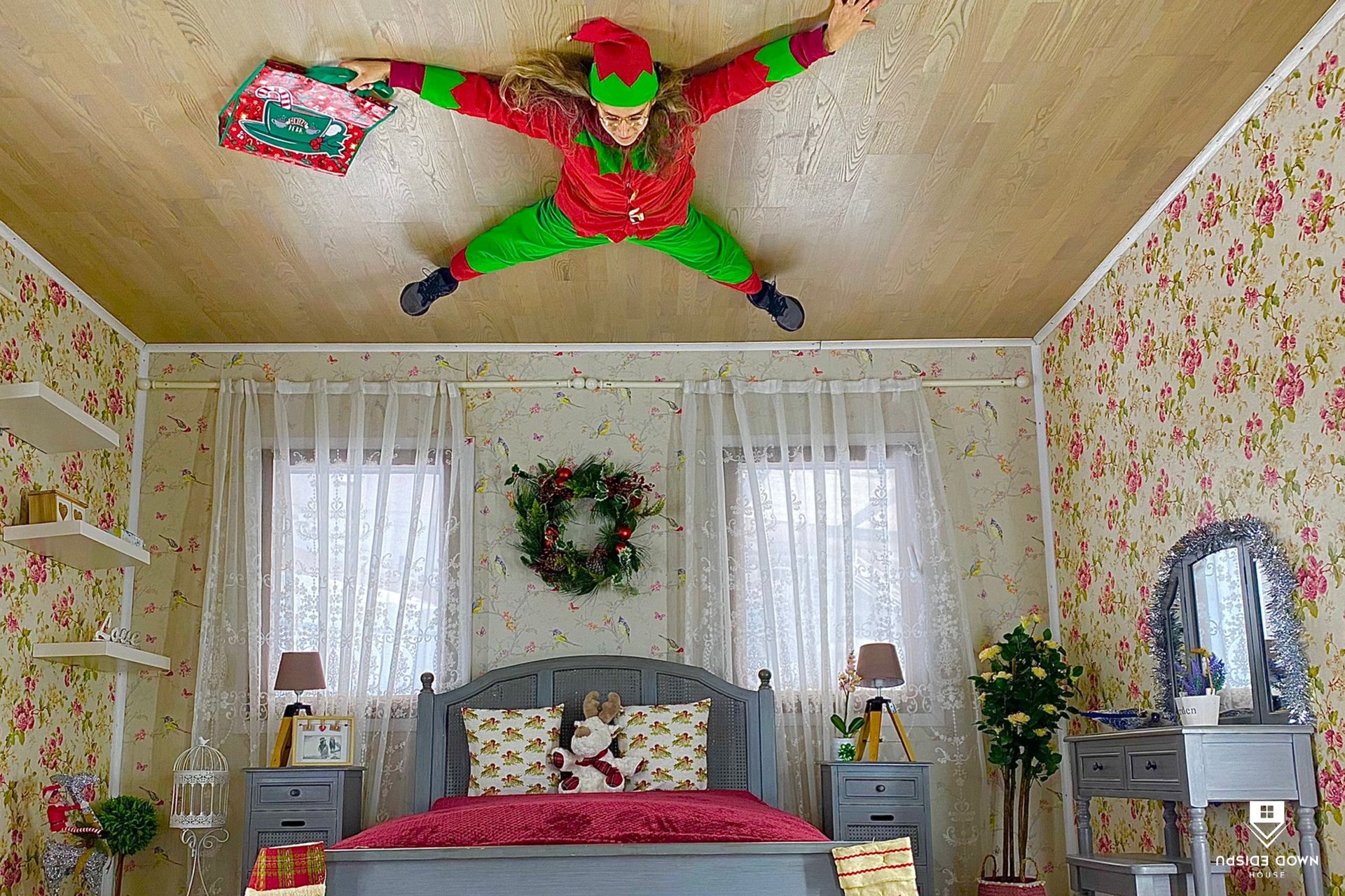 Upside Down House