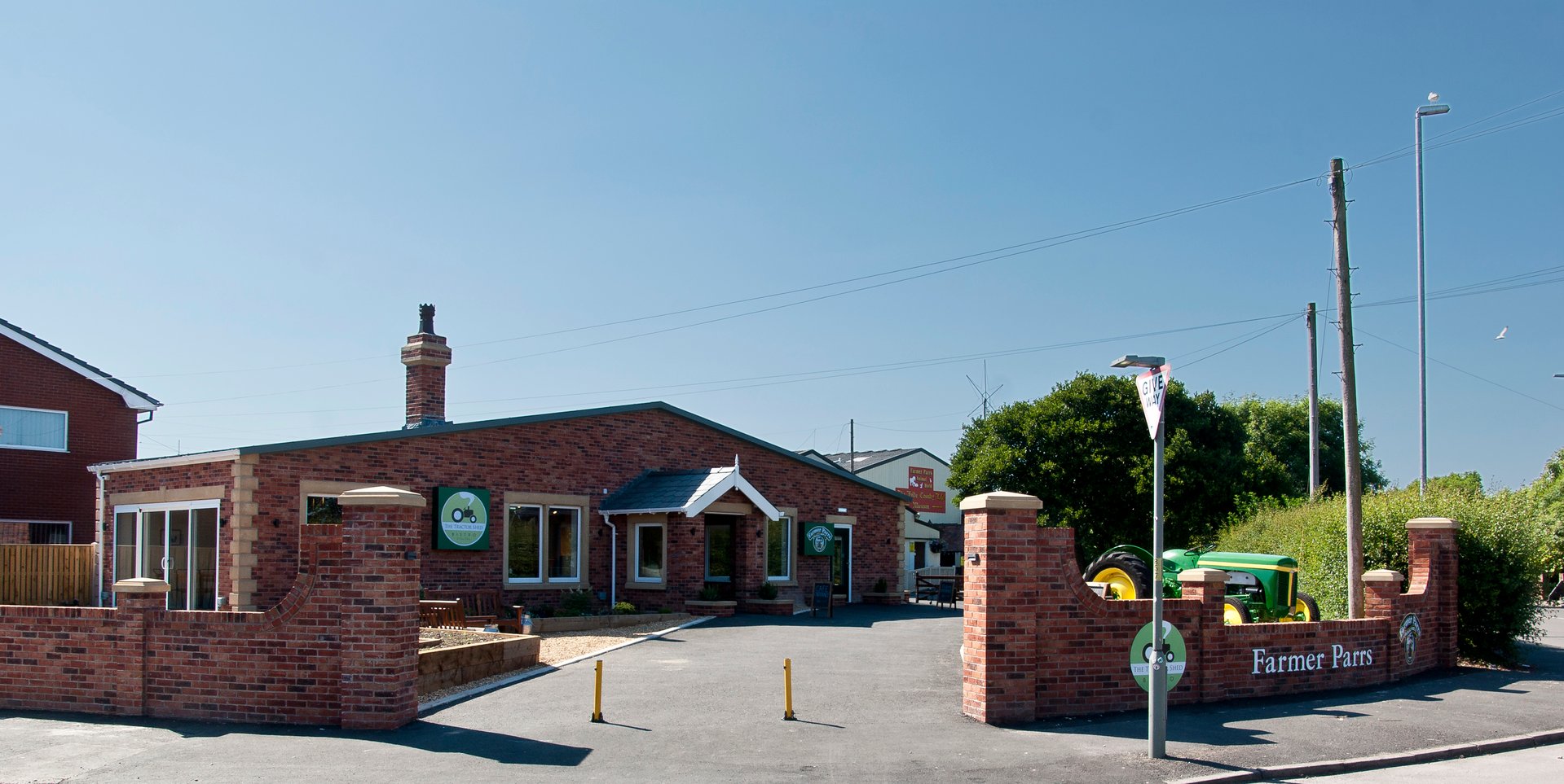 Farmer Parrs Animal World