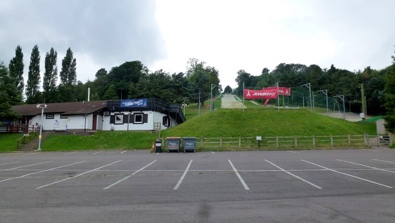 Gloucester Ski and Snowboard Centre