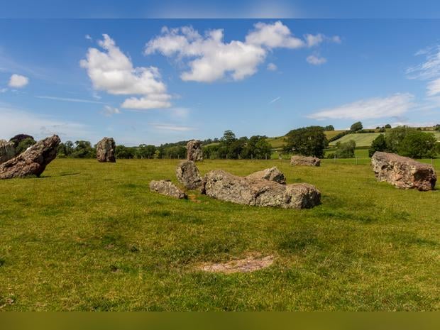English Heritage: Stanton Drew Circles and Cove