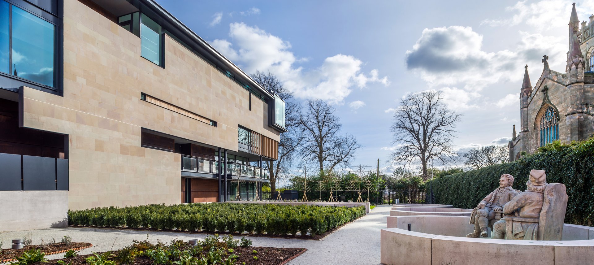 Dunfermline Carnegie Library & Galleries