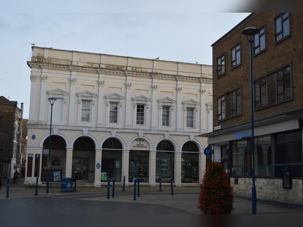 Dover Museum & Bronze Age Boat Gallery
