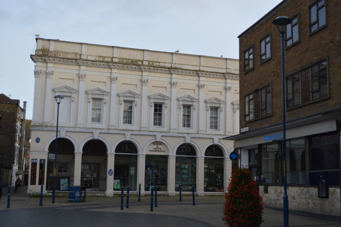 Dover Museum & Bronze Age Boat Gallery