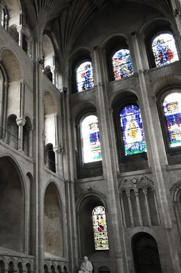 Specialist Tour : Through the glass, the colour of light, United Kingdom, 2025