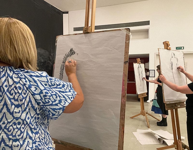 Life Drawing with Justine Moss – All Levels, United Kingdom, 2025