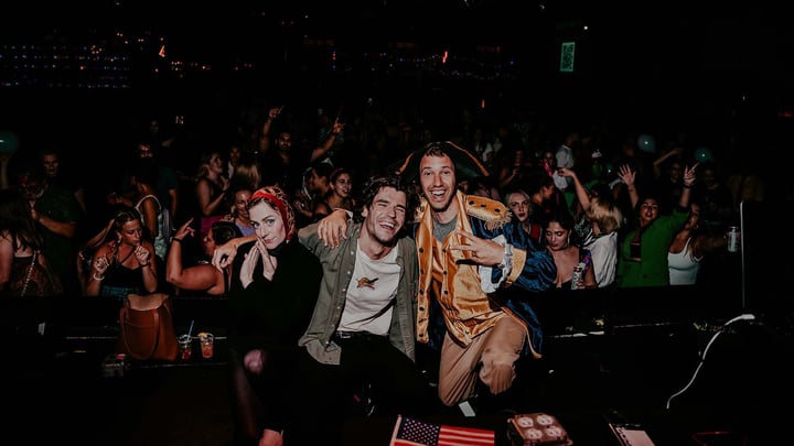 Broadway Rave