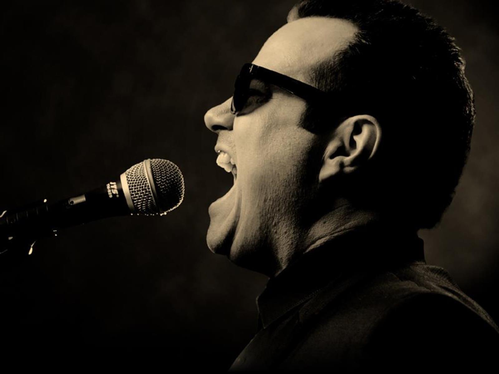 Uptown Girl - The Billy Joel Collection, United Kingdom, 2025