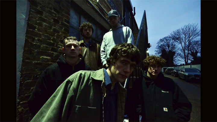 Ivw: Humane The Moon