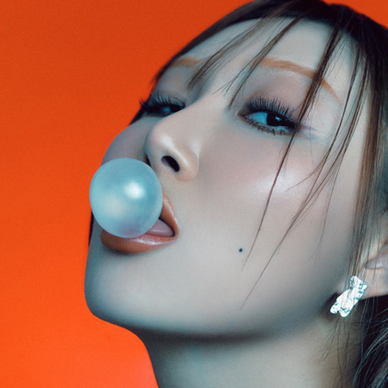 Hwasa, United Kingdom, 2025