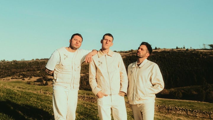 Nathan Evans and The Saint PHNX Band