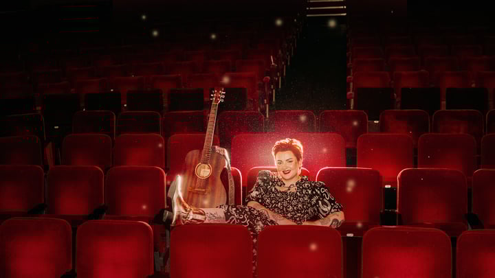 Bronwen Lewis: Bronwen's Big Night In