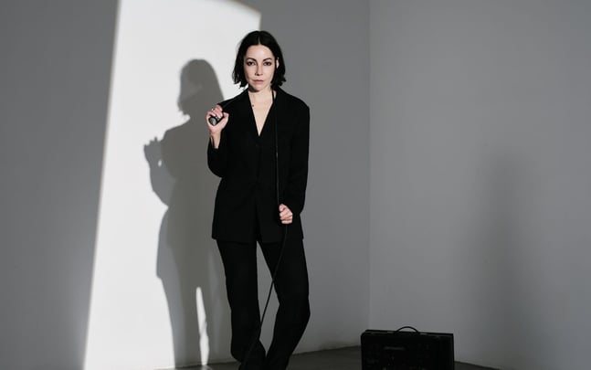 Lucrecia Dalt - Hanger To Oursetves Tour